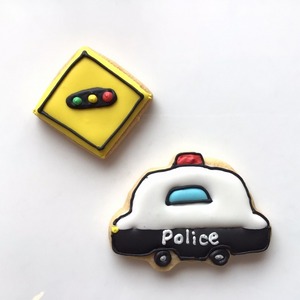 【店頭販売中】パトカーセット　￥1,380（￥1,490）
