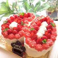 パーティー用の大きなケーキ